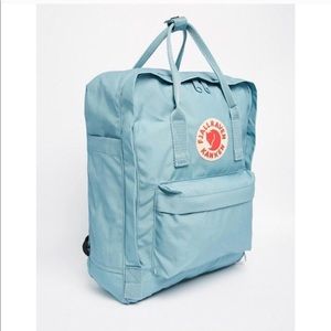 *BNWT* LIGHT BLUE FJALLRAVEN KANKEN BACKPACK
